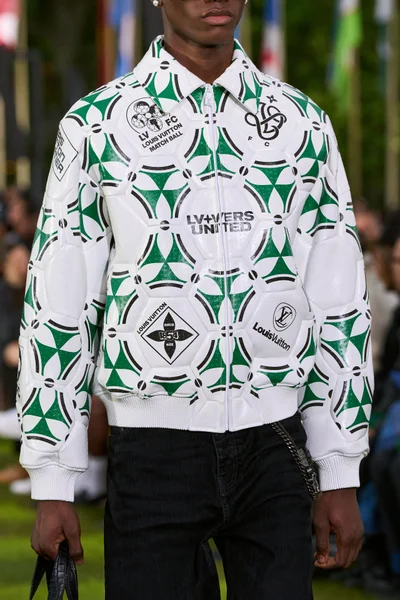 Look 211